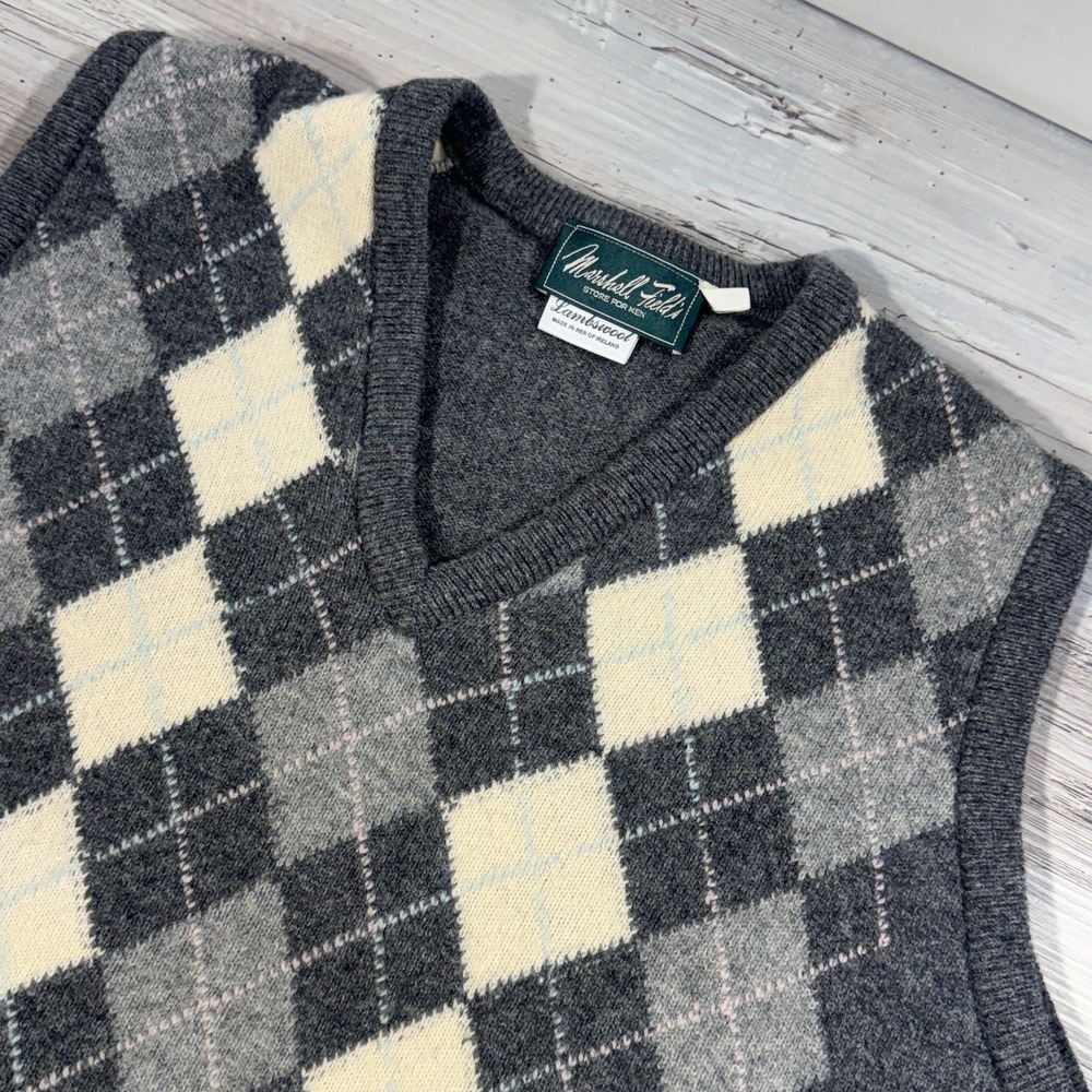 Marshall Fields Sweater Vest Men Sz XL Gray Argyle 100% Lambswool Knit V-Neck‎